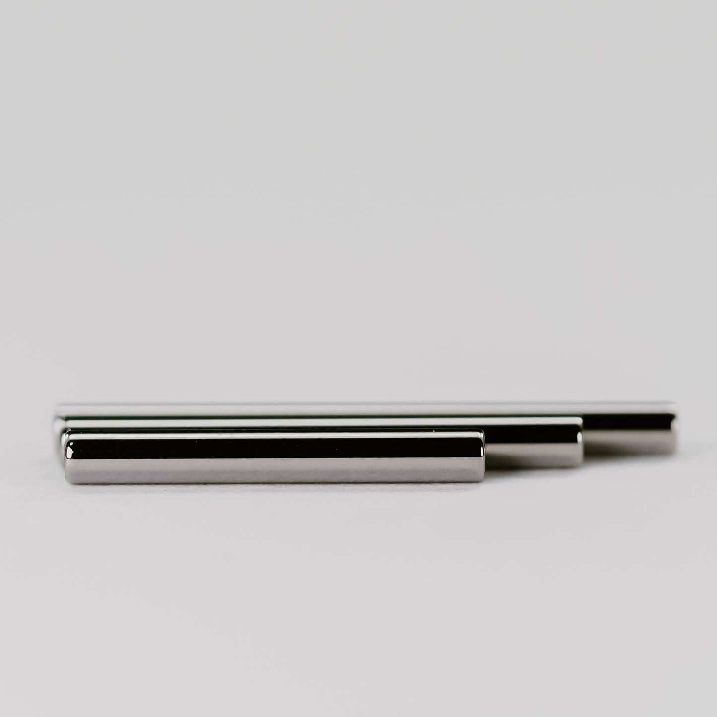 Threaded 14g Straight Post